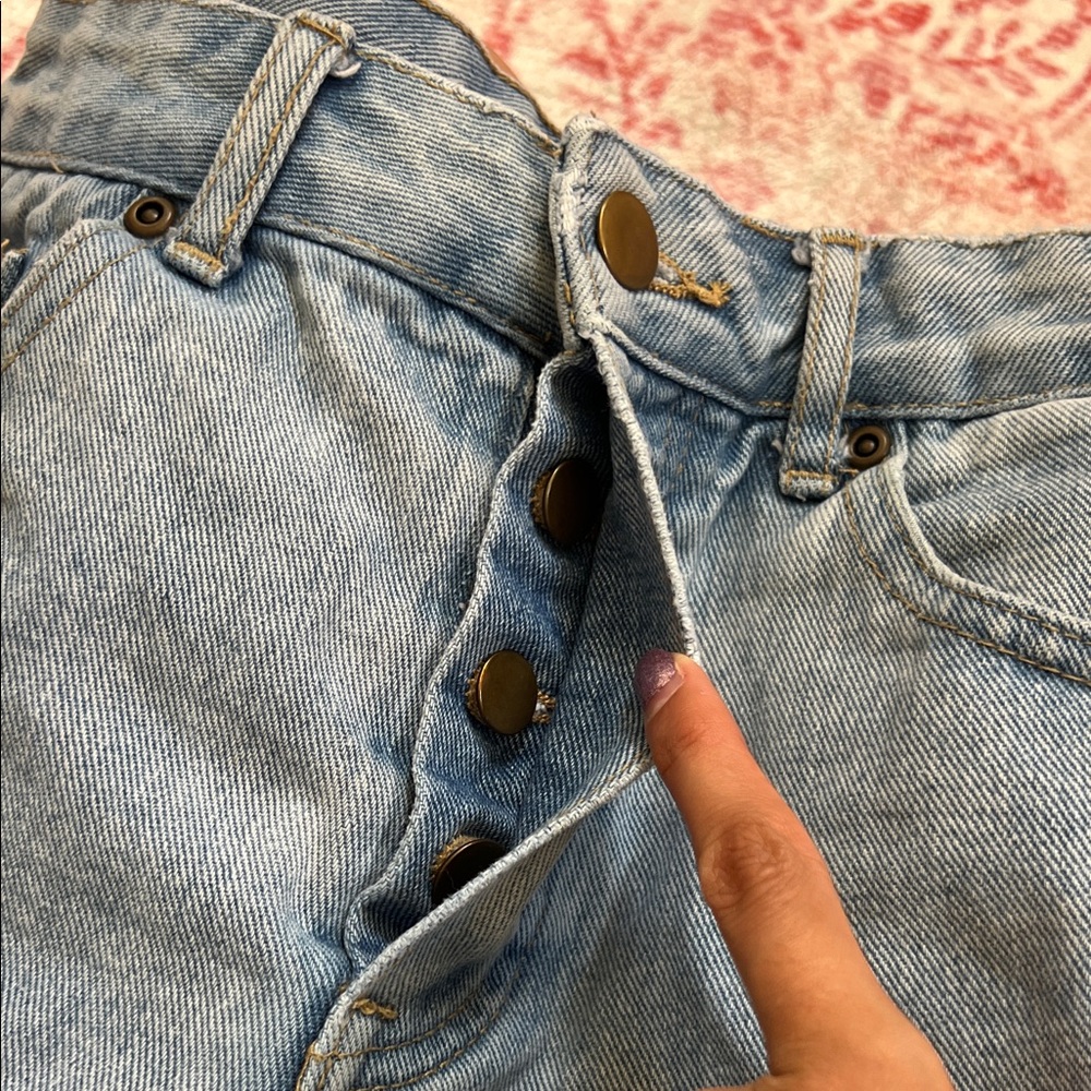 Forever 21 Light Blue High-Rise Denim Cutoff Shorts - Picture 5 of 5